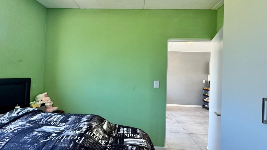 2 Bedroom Property for Sale in Aan de Wijnlanden Western Cape